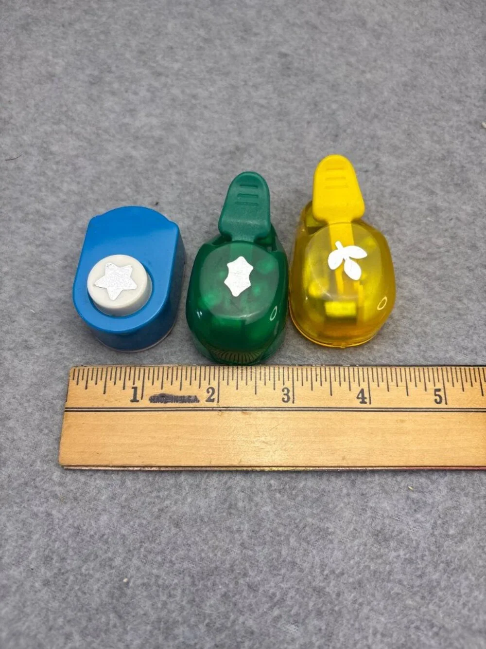 Set Mini Paper Punches Star Shield Leaf Shapes for Scrapbooking